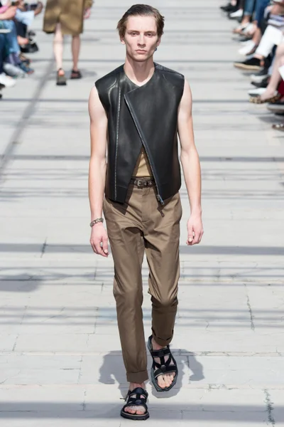 Look 34
